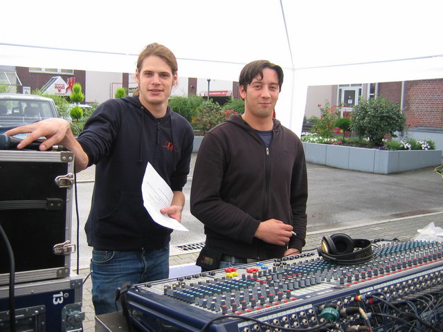 gal/2007/2007 Ruettenscheider Kinderfest/2007 Saitentwist Ruettenscheider Kinderfest 1.9. 003.jpg